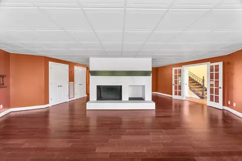Living - 511 Shorecrest Dr, Clemson, SC 29631 photo 4 of 5