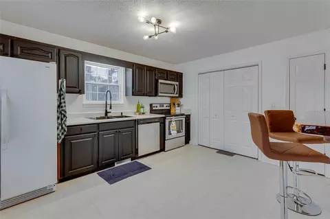Kitchen - 17 Dendy St # A, Pelzer, SC 29669 photo 3 of 5