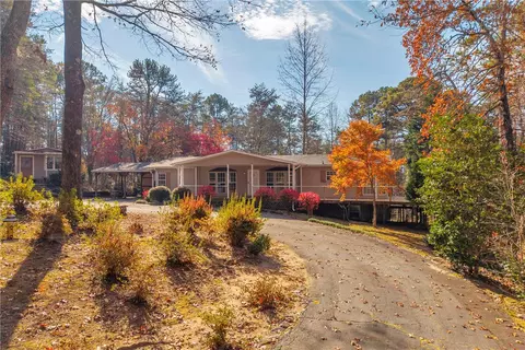 116 Wren Ln, Pickens, SC 29671