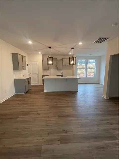 22 Halsey St, Central, SC 29630 photo 4