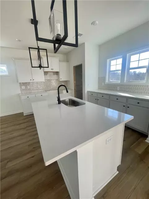 Kitchen - 35 Halsey St, Central, SC 29630 photo 3 of 4