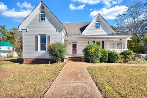 700 N Main St, Abbeville, SC 29620