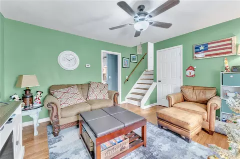 Living - 104 Dogwood Cir, Pendleton, SC 29670 photo 1 of 1