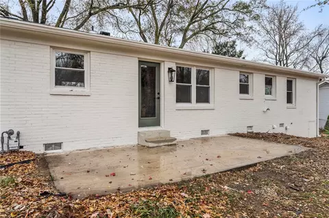 407 Mapleton Dr, Greenville, SC 29607 photo 31