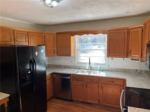 Kitchen - 207 Skyview Dr, Clemson, SC 29631 photo 2 of 2