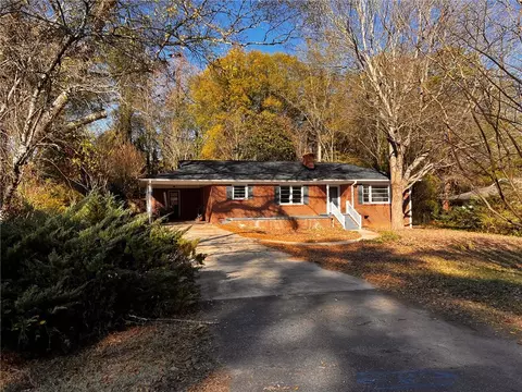 207 Skyview Dr, Clemson, SC 29631