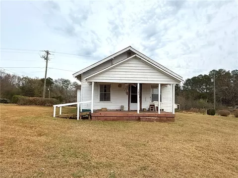 303 Stewart Rd, Walhalla, SC 29691