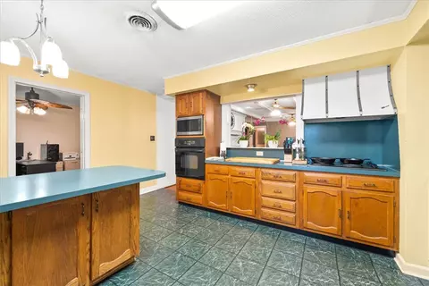 1122 Cox Rd, Anderson, SC 29621 photo 5