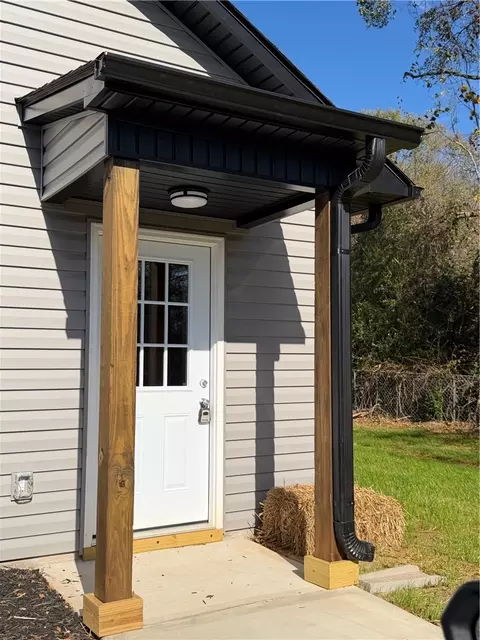 Exterior - 2 Heyward Ave, Honea Path, SC 29654 photo 4 of 4