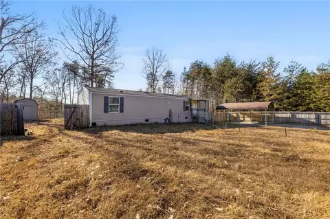 4 Sawblade Rdg, Marietta, SC 29661