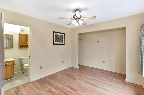 Bedroom - 237 Capps Rd, Fair Play, SC 29643 photo 1 of 3