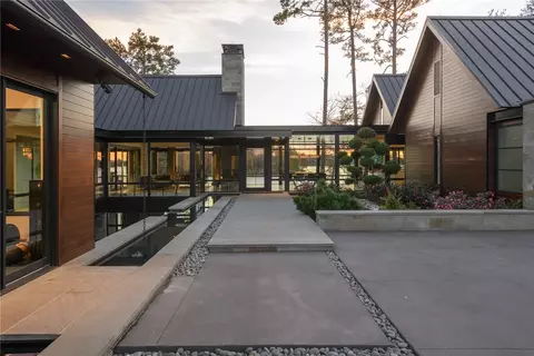 Exterior - 425 Peninsula Rdg, Sunset, SC 29685 photo 3 of 9