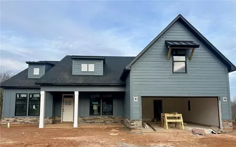 Exterior - 138 Shale Dr, Central, SC 29630 photo 2 of 3