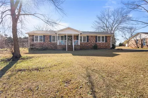 102 Charlton Cir, Easley, SC 29642