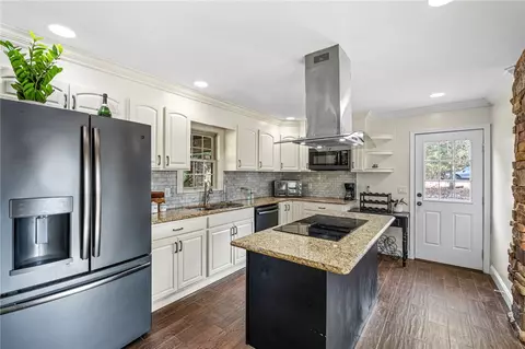 Kitchen - 615 Spring Forest Dr, Central, SC 29630 photo 2 of 4
