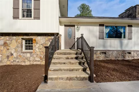 Exterior - 615 Spring Forest Dr, Central, SC 29630 photo 3 of 14