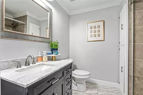 Bath - 615 Spring Forest Dr, Central, SC 29630 photo 1 of 3