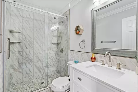 Bath - 615 Spring Forest Dr, Central, SC 29630 photo 3 of 3