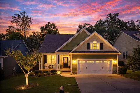 215 Chickadee Trl, Easley, SC 29642