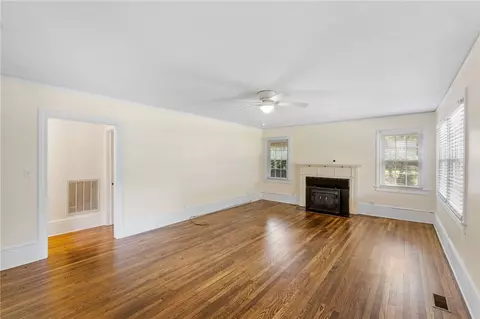 208 Gaines St, Central, SC 29630 photo 6