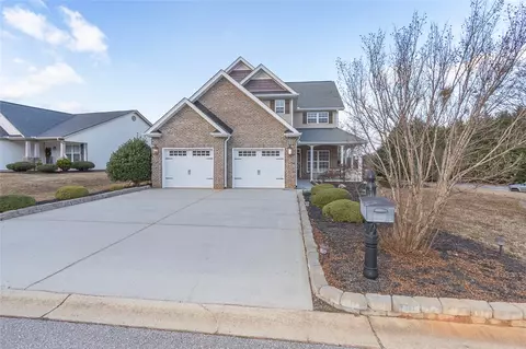 1015 Whirlaway Cir, Anderson, SC 29621