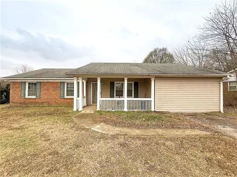 112 Palamon St, Piedmont, SC 29673