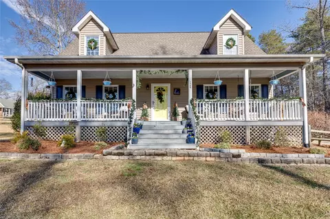 124 Hillside Cir, Easley, SC 29640