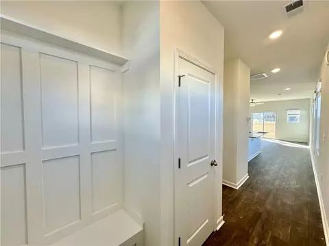 Entry Way - 573 Seaborn Cir, Pendleton, SC 29670 photo 1 of 6