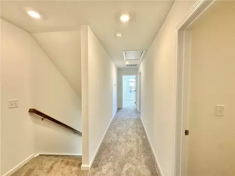 Entry Way - 573 Seaborn Cir, Pendleton, SC 29670 photo 4 of 6