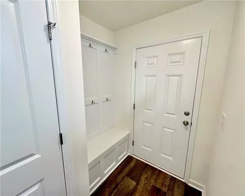 Entry Way - 575 Seaborn Cir, Pendleton, SC 29670 photo 1 of 7