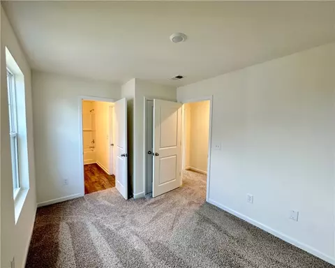 Bedroom - 575 Seaborn Cir, Pendleton, SC 29670 photo 2 of 4
