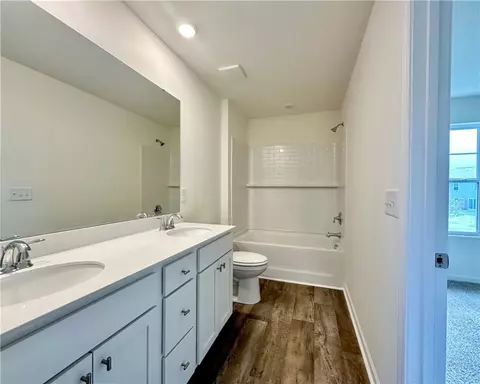 Bath - 575 Seaborn Cir, Pendleton, SC 29670 photo 3 of 3