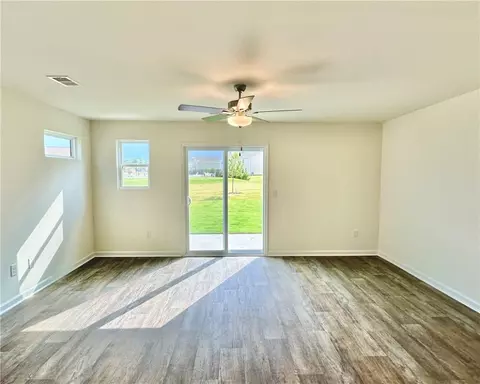 Living - 575 Seaborn Cir, Pendleton, SC 29670 photo 1 of 3