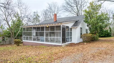 Exterior - 105 Grant St, Easley, SC 29640 photo 6 of 10