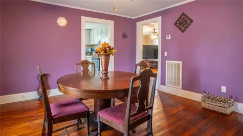 Dining - 105 Grant St, Easley, SC 29640 photo 2 of 3
