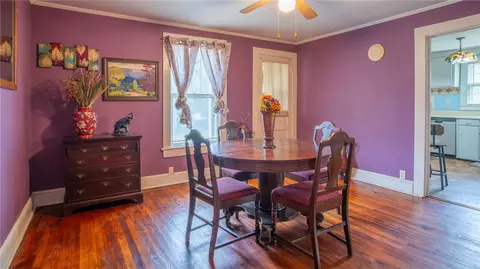 Dining - 105 Grant St, Easley, SC 29640 photo 1 of 3