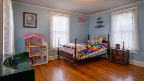Bedroom - 105 Grant St, Easley, SC 29640 photo 4 of 6