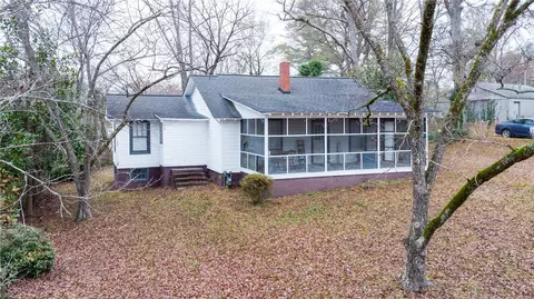 Exterior - 105 Grant St, Easley, SC 29640 photo 5 of 10