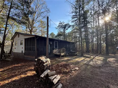 217 Cedar Knoll Ln, Troy, SC 29848