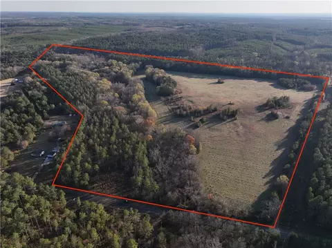 01 Seneca St Ext, Calhoun Falls, SC 29628