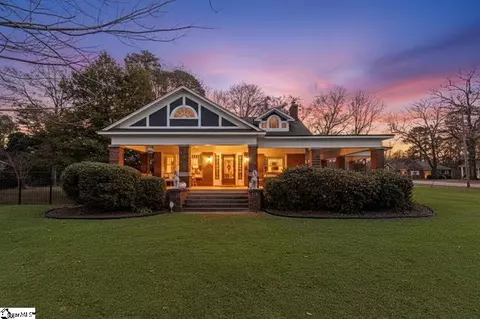 227 S Main St, Honea Path, SC 29654 photo 2