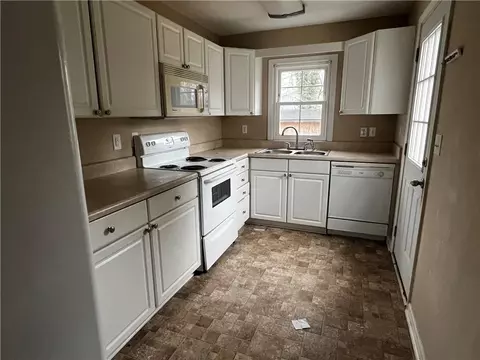 500 Grant St, Easley, SC 29640 photo 6