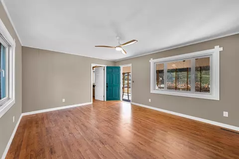 Living - 433 Pineview Dr, Pickens, SC 29671 photo 1 of 5