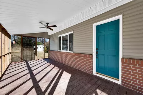 Exterior - 433 Pineview Dr, Pickens, SC 29671 photo 2 of 6