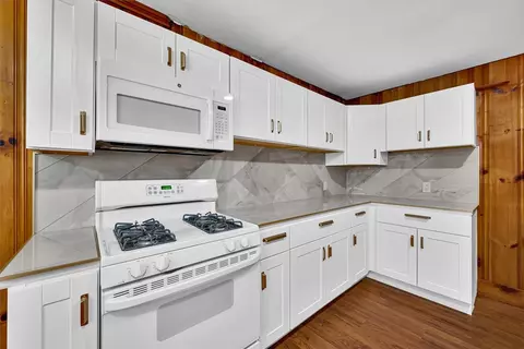 Kitchen - 433 Pineview Dr, Pickens, SC 29671 photo 4 of 5