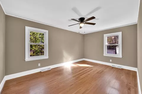 Bedroom - 433 Pineview Dr, Pickens, SC 29671 photo 2 of 3