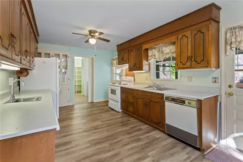 711 Pinecrest Ct, Walhalla, SC 29691 photo 10