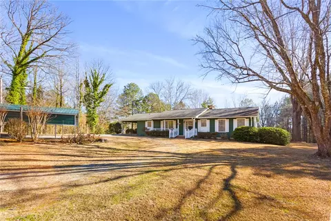 711 Pinecrest Ct, Walhalla, SC 29691