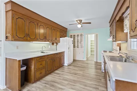 711 Pinecrest Ct, Walhalla, SC 29691 photo 9