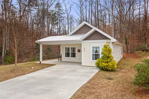 384 E Woodland Dr, Walhalla, SC 29691 photo 2
